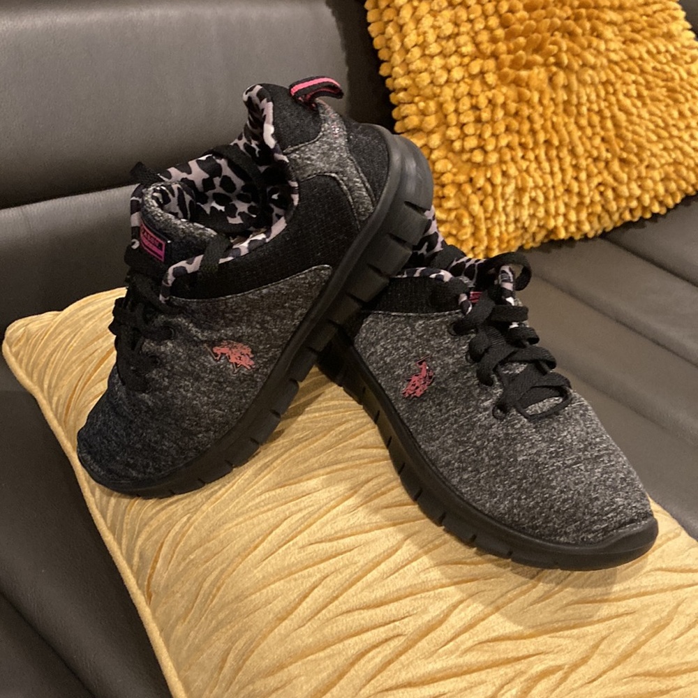 Shoes Sneakers Size 6.5